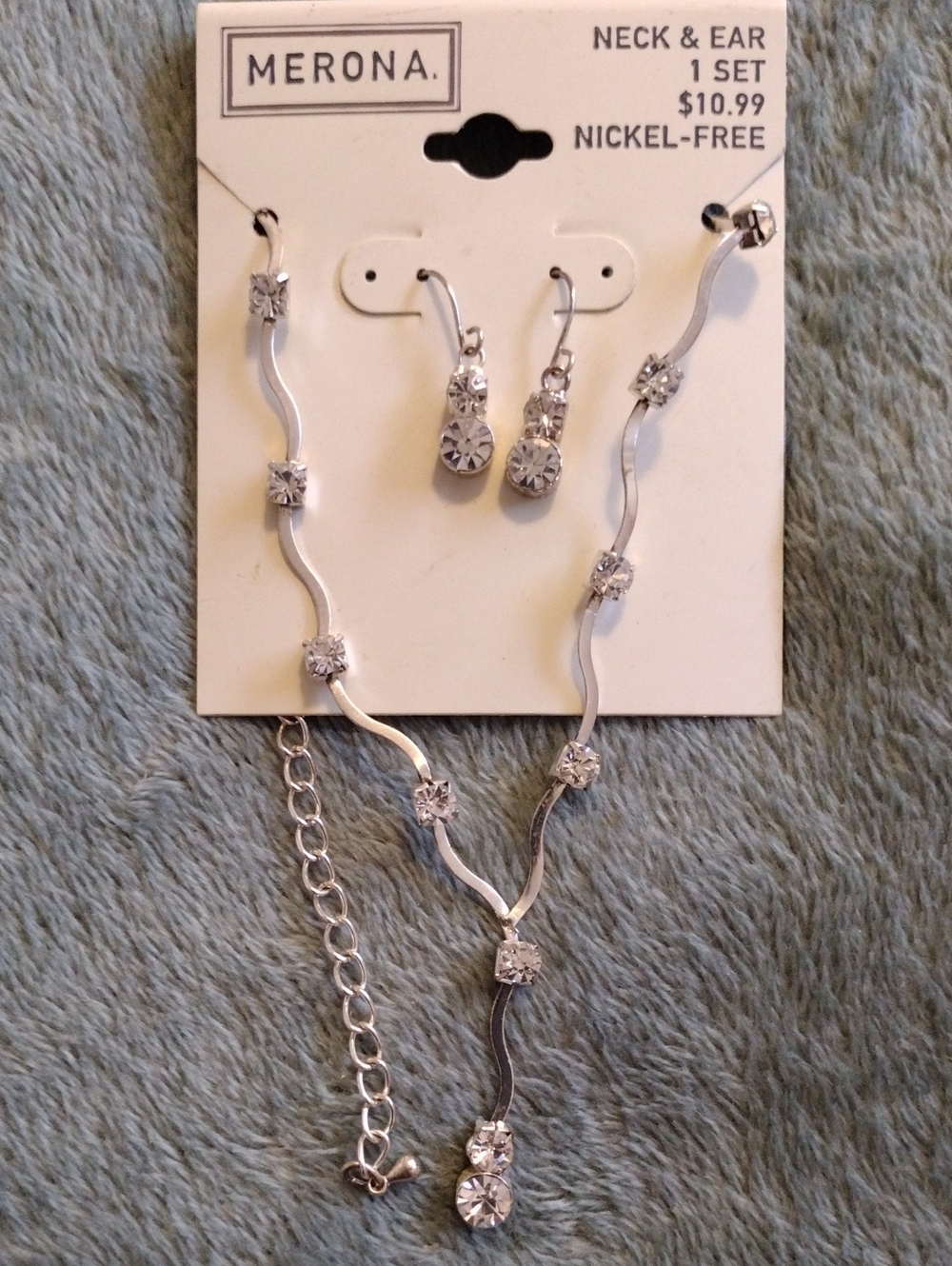 Merona Silver Tone Crystal Wave Necklace with Matching Drop Earrings